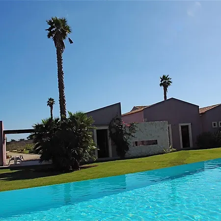 Caol Ishka Hotel 4*