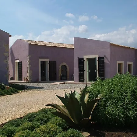 Caol Ishka Hotel 4*